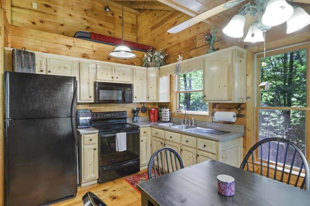 Open Studio Lodge At Little Rock Creek Cherry Log Eksteriør billede